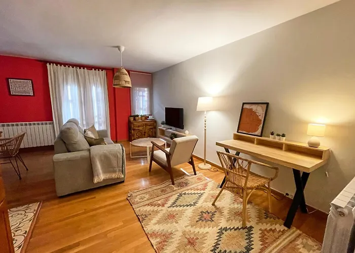 Apartamento Familiar En El Centro De Benasque Con Terraza